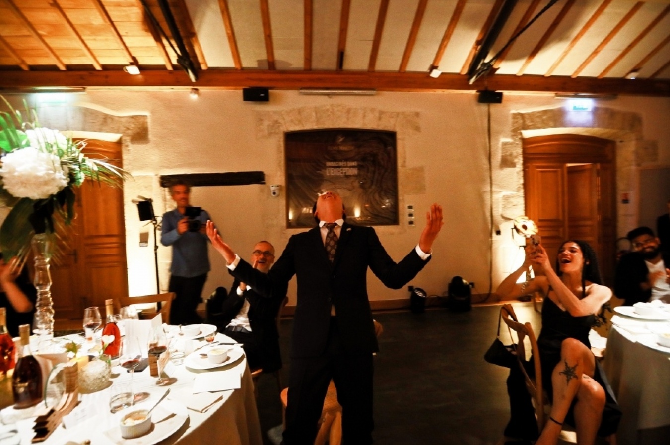 3位に選ばれた瞬間の亀井さん。「最初に3位を発表されたので、うれしいというよりも『入賞できて良かった』という安心感のほうが大きかった。3位、2位と発表されてもまだ名前を呼ばれなかったら、たぶん『ちょっとお手洗いに行ってきていいですか?』って言ってたと思う(笑)」