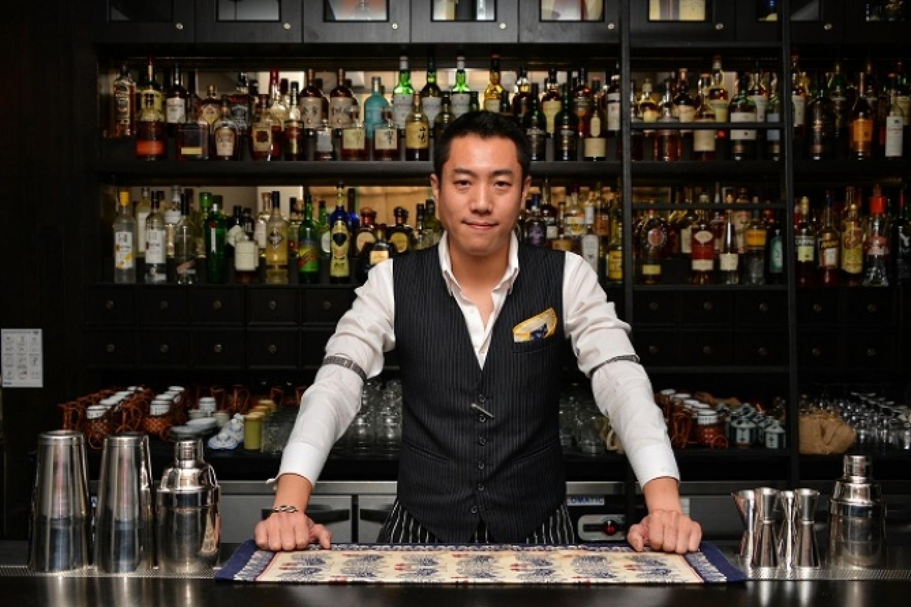 シンガポール発、スパイス香る
“アジアン チャイニーズ”バー。
＜前編＞