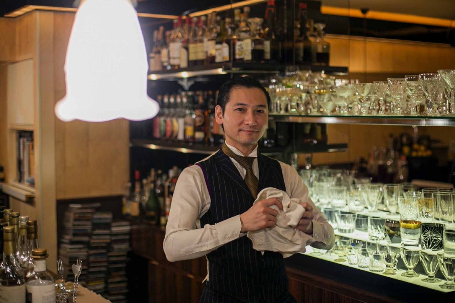 すべてが心地よくエレガント、
広尾の住宅街に佇むくつろぎのバー。
＜前編＞
