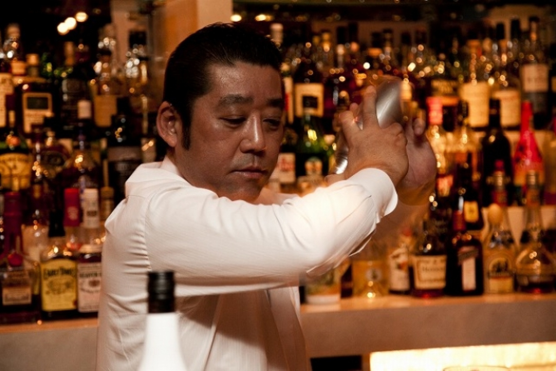 一人のバーテンダーとして
リキュールを開発し、世界へ！
＜前編＞	
