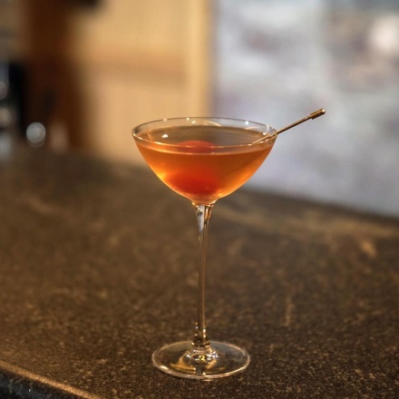 ダーティ・アンド・ブラッディ・マティーニ