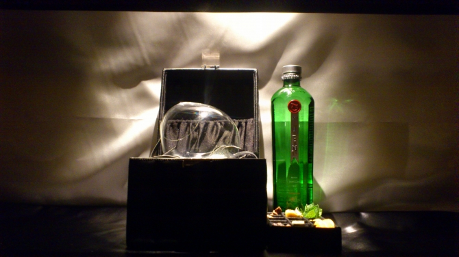 アイコニックICONIC